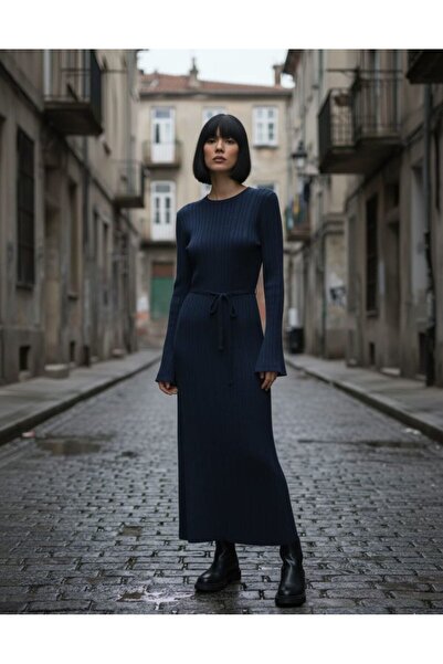 Sum KUŞAKLI TRİKO ELBİSE