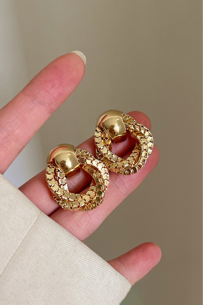 The Collection Noble Loop Düğüm Tasarımlı Gold Düğüm Küpe