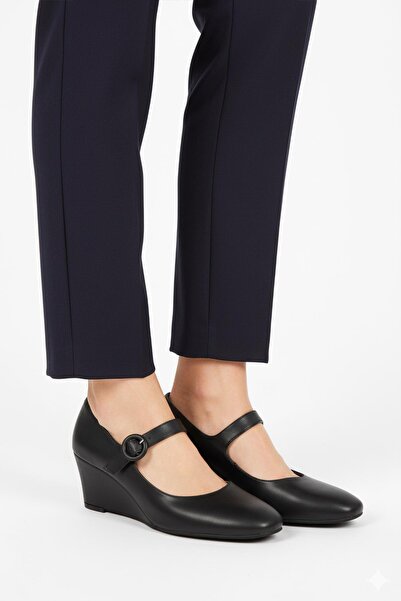 AYAKMOD Black Wedge Heeled Strappy Women's Casual Shoes 312478 Z