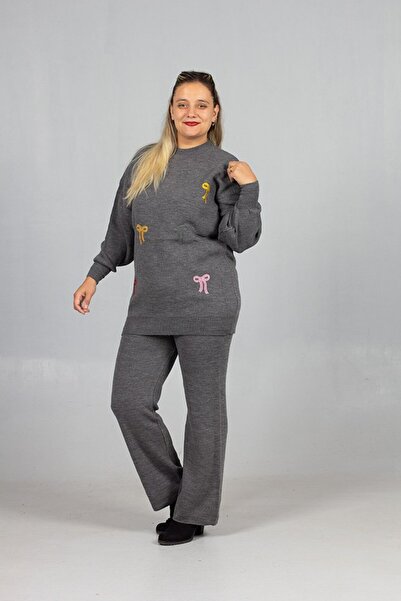 Truva XXL Comfortable Elegance: Size 40-44 Standard Fit Gray Sweater Pants Set