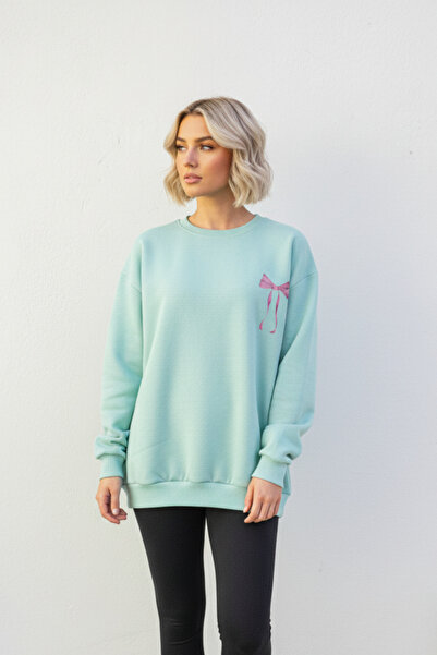 KOZİA OUTDOORS سويت شيرت نسائي كبير الحجم مع تفاصيل شريط وردي على الظهر