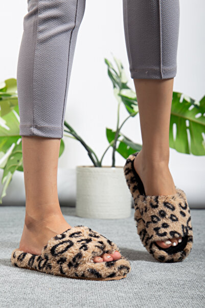 STOCON Plush Fluffy Leopard Fabric Women's Indoor Slippers Comfortable and Stylish Winter Lightweight Non-Slip Dowry Slippers Stc1169