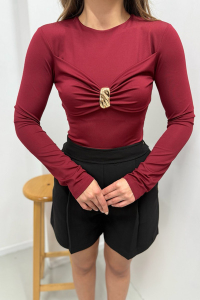 oshebu Γυναικεία μακρυμάνικη μπλούζα με λεπτομέρεια με αγκράφα