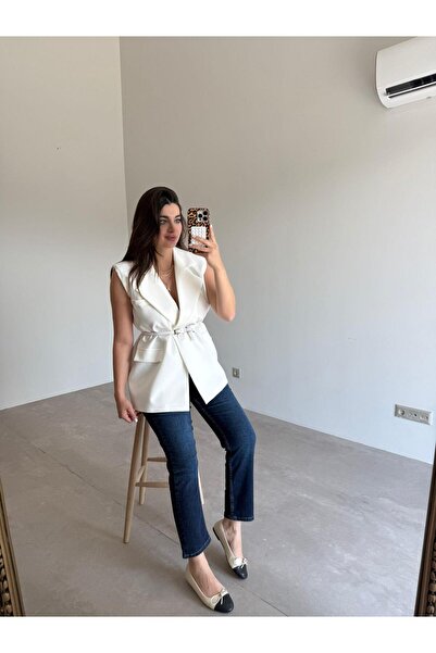 Bade Butik جينز موم فيت باللون الأزرق الداكن