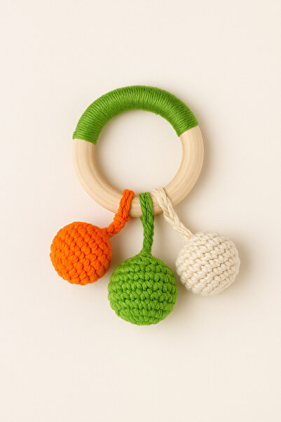 Naturel Bebek %100 Pamuk, Ahşap Halkalı Amigurumi Çıngırak ve Diş Kaşıyıcı – Turuncu / Yeşil / Krem