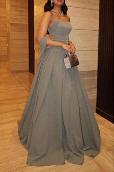 Narla Gray dress with elegant shawl