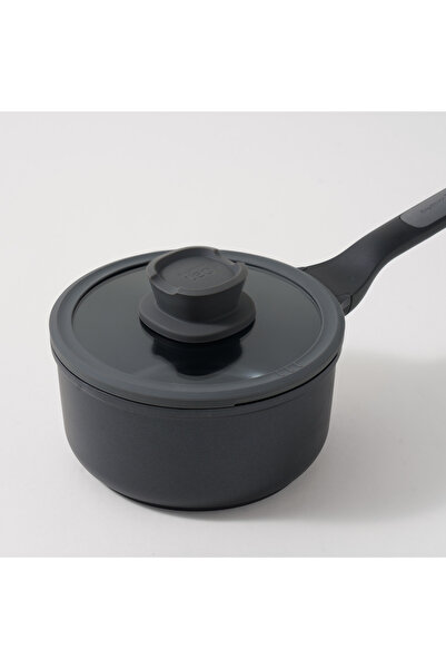 Berghoff covered saucepan 18cm, black