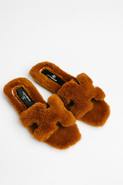 Giydim Gidiyor Cozzy Peluş Terlik Taba