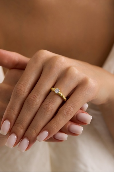 Nereze 925 Ayar Gümüş Ayarlanabilir Gold Kaplama Zirkon Taşlı Tektaş Yüzük