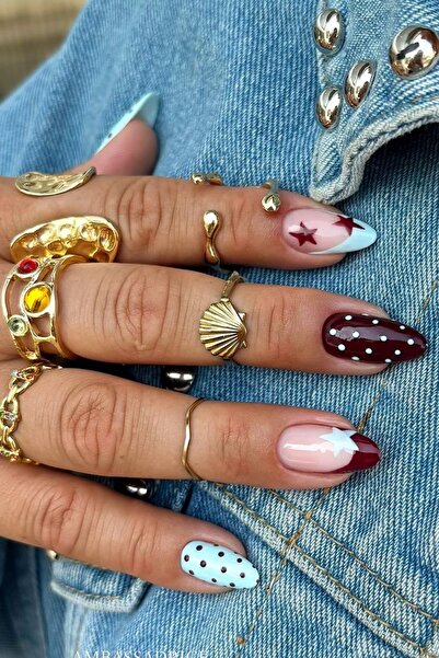 Violet nails Puantiye tırnak