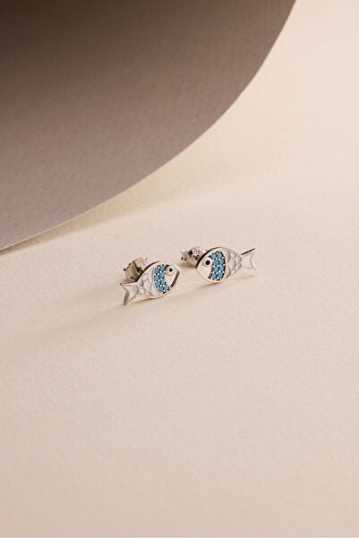 Nereze 925 Ayar Gümüş Rodyum Kaplama Beyaz Mineli Balık Küpe