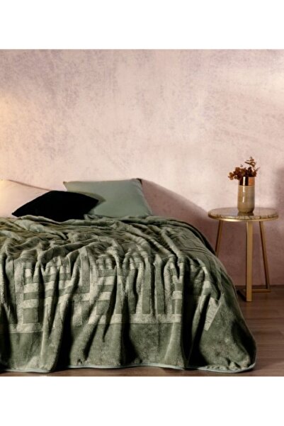 Madame Coco Clementine Mink Emboss Double Blanket - Khaki