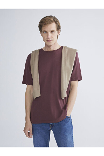 LC Waikiki Λαμπερές επιλογές από το Shining Store | Ανδρικό μπλουζάκι με λαιμόκοψη