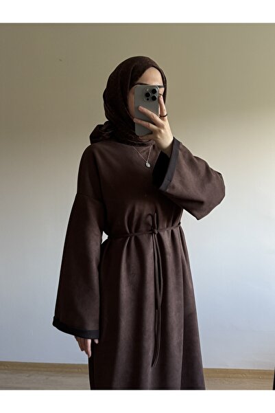 inci wears Bitter Brown Suede Hijab Dress