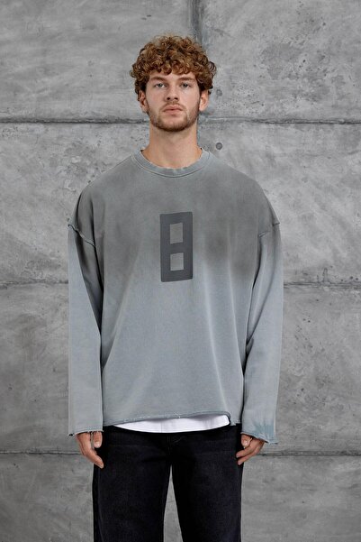 NOMARC White Oversize Sweatshirt with 8 Number Print on the Sleeve