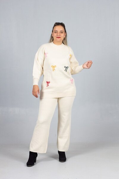 Truva XXL Ready to Wear, Chic Cream Knitwear Sweater Set with Pants
