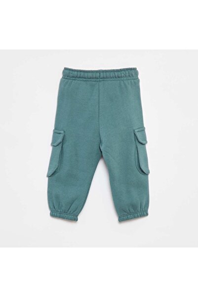 KIABI Plain joggers with roomy pockets GREEN
