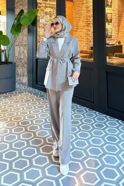 Melike Tatar Σετ με μπουφάν με επένδυση από πολυβισκόνη 32-3300