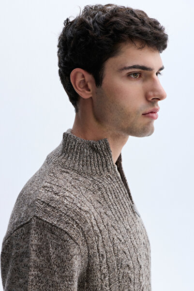 Mudo Mulinelli Zip-Up Stand-Up Collar Sweater