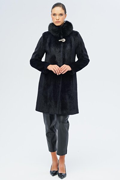Olcay Premium Plush Coat with Removable Fur Collar and Special Snap Detail Black 3121-Tk