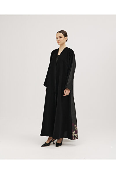 SOROSE SA عباية باربي/تفته لف بتشجيرة أسفل العباية باللون الفضي والعودي - لون أس