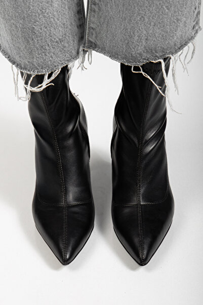 RİSSOLİ Kadın Siyah Streç Cilt Yandan Fermuarlı Sivri Burun İnce Topuklu Bot