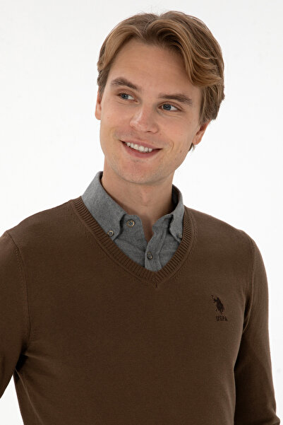 U.S. Polo Assn. Men's Khaki Sweater With V-Neck And Embroidered Logo