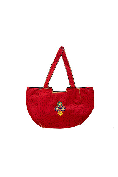 Choice Multi-purpose bag with hand-embroidered icons and hearts