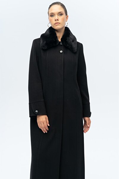 Olcay Large Size Coat with Removable Fur Collar and Punto Detail Black 3143