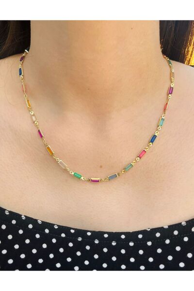Wual giyim قلادة نسائية من الفولاذ باللون الذهبي مع أحجار باجيت ملونة