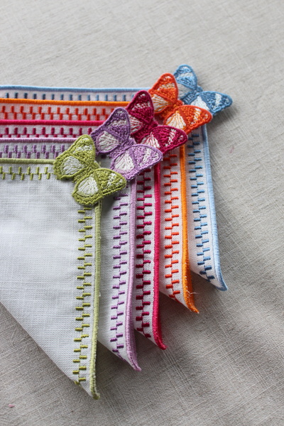 YXL HOME Linen Embroidered Presentation Set of 2 Cocktail Napkins Coffee Side Coasters