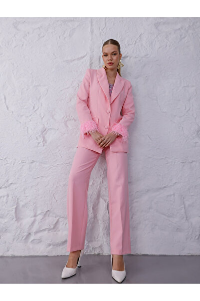 MODA Yeni sezon Özel seri kadın pembe koları tüy detaylı ceket pantolon ikili takım