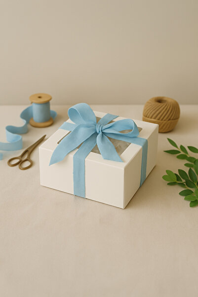 dandeliondesign Hediye Kutusu - Asetat pencereli / şeffaf kapaklı Mavi Kurdeleli Hediye Kutusu 1 Adet