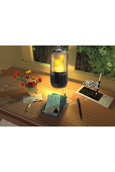 Generic Portable LED Flame Light Speaker Realistic Torch, Wireless BT TF Card Camping Essential