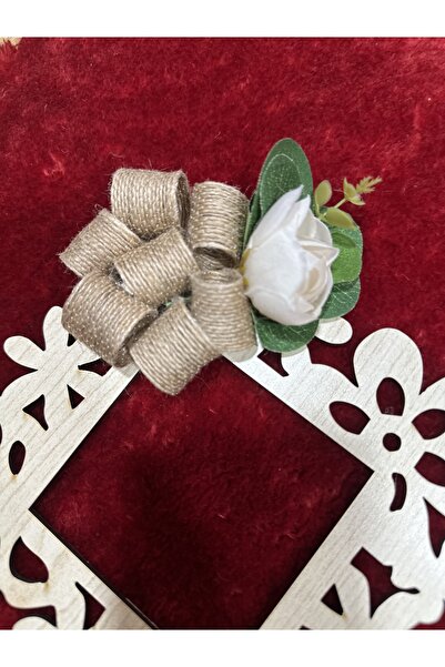 Marrone Socket Frame Bell Ornament