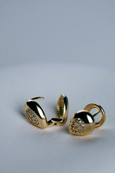 Helia Studio أقراط شوبينغ ذهبية اللون مرصعة بالأحجار