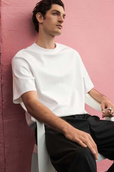 H&M Loose Fit Boxy-style T-shirt