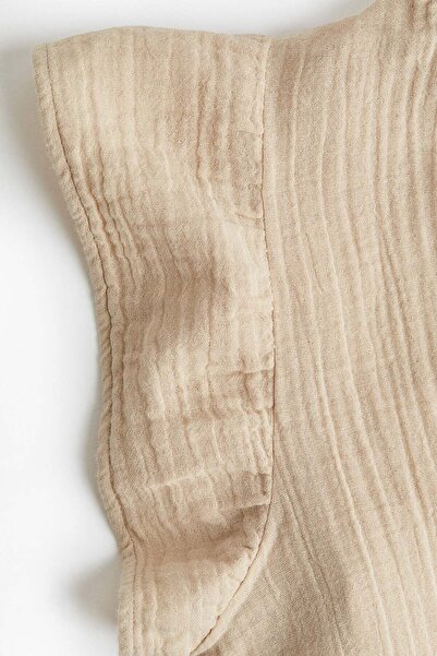 H&M Flutter-sleeved muslin blouse