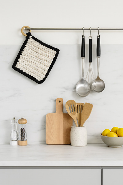 Emsay Store Hand Knitted Trivet and Holder - Heat Resistant Stylish Design wi...