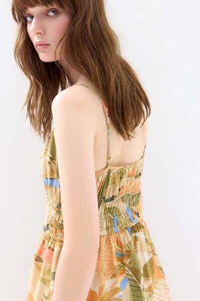 H&M فستان مزركش بأشرطة