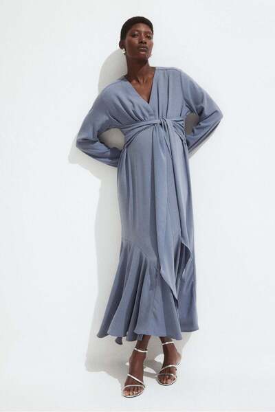 H&M فستان ماما من الكريب بتفاصيل ربطة عنق