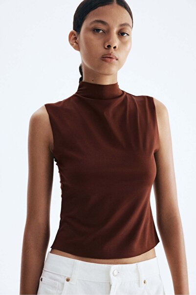H&M Sleeveless turtleneck top