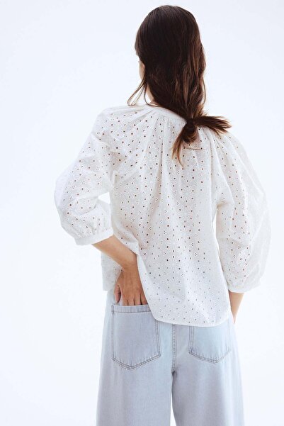 H&M Broderie anglaise blouse