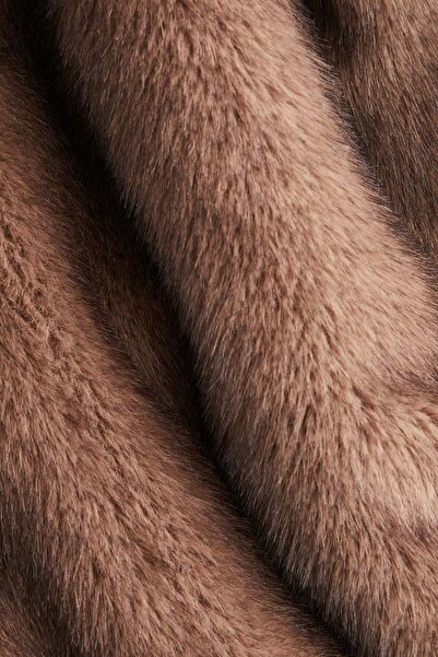 H&M بلوزة بياقة مدورة وحزام