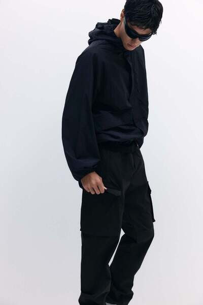 H&M Regular Fit Nylon cargo trousers