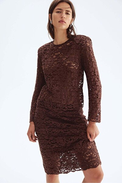 H&M Shoulder-pad lace blouse