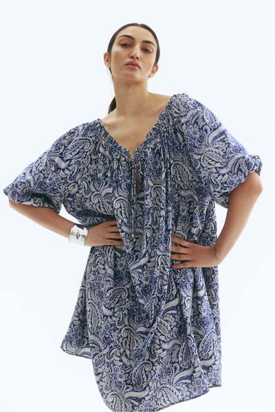 H&M Tie-detail dress