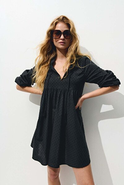 H&M فستان من القطن بتفاصيل ربطة عنق