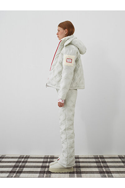 Xint Kadın Ekru Kapitone Dokulu Oversize Mont