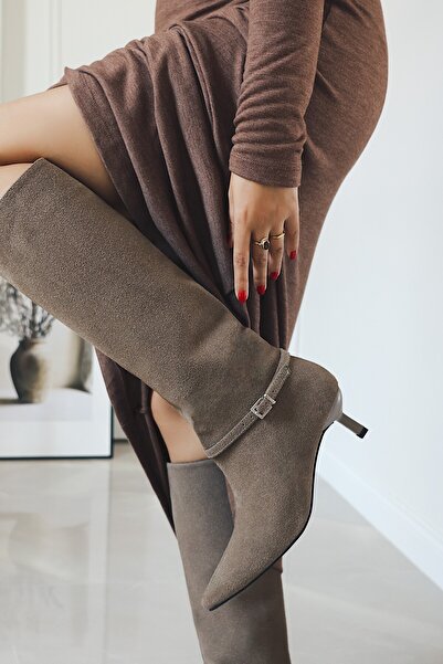 POLKA STORE Есенни боти с нисък ток и заострени върхове, двуцветни ремъци, матова кожа, дамски боти, норкова кожа